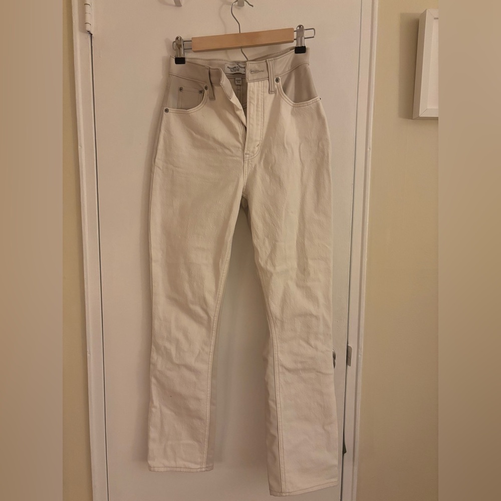 Abercrombie curve love white half leather pants